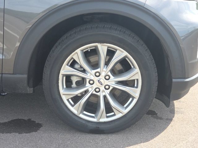 Used 2020 Ford Explorer XLT w/ Equipment Group 202A AWD/4WD image 4