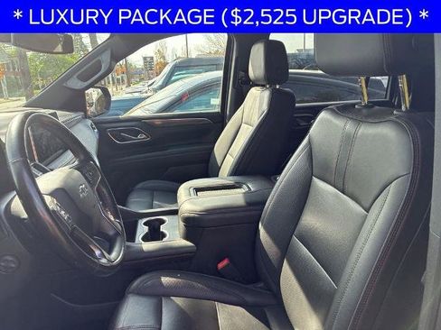 Used 2022 Chevrolet Suburban RST w/ Luxury Package AWD/4WD image 5