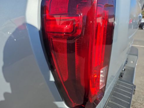 Used 2022 GMC Sierra 3500 Denali image 24