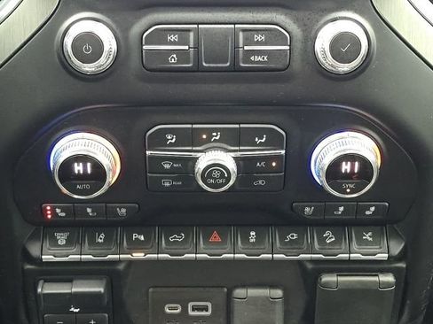 Used 2022 GMC Sierra 2500 Denali w/ Denali Ultimate Package image 40