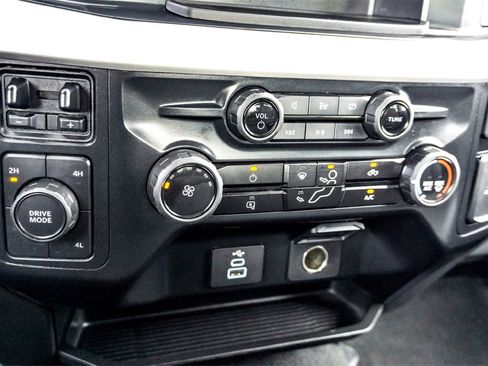 Used 2024 Ford F250 XLT image 25