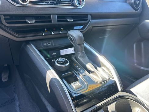 Used 2024 Chevrolet Colorado Trail Boss w/ Technology Package image 26