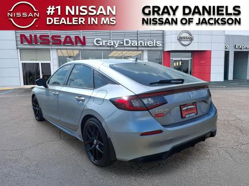 Used 2023 Honda Civic Sport image 5