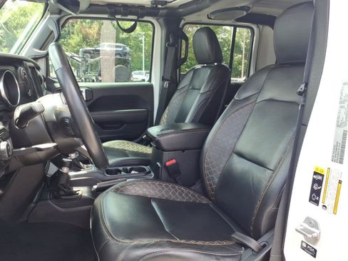 Used 2021 Jeep Gladiator Overland AWD/4WD image 19