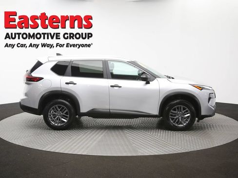 Used 2024 Nissan Rogue S AWD/4WD image 45