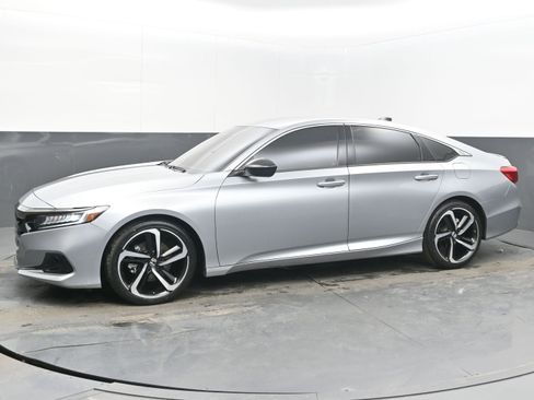 Used 2022 Honda Accord Sport image 4