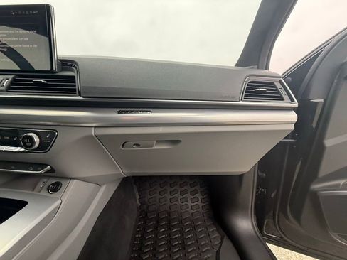Used 2024 Audi Q5 2.0T Premium w/ Summer of Audi Package image 31