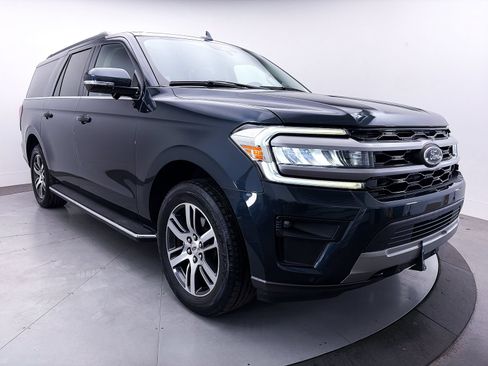 Used 2022 Ford Expedition Max XLT AWD/4WD image 12