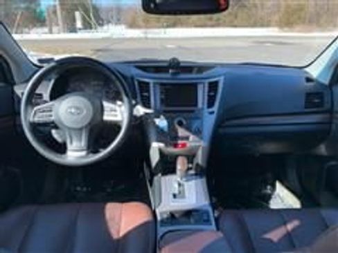 Used 2013 Subaru Outback 2.5i Limited w/ Special Appearance Pkg image 17