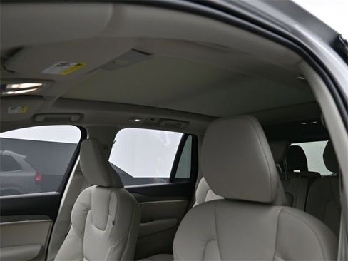 New 2025 Volvo XC90 B6 Plus w/ Protection Package Premier image 19