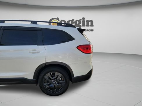 Used 2025 Subaru Ascent Onyx Edition AWD/4WD image 30