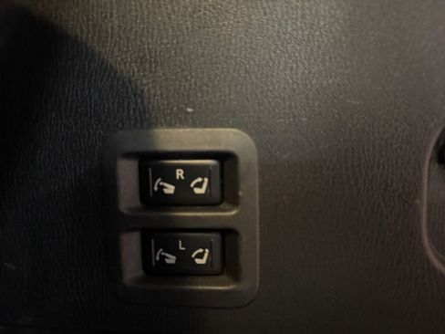 Used 2021 INFINITI QX80 Luxe image 24