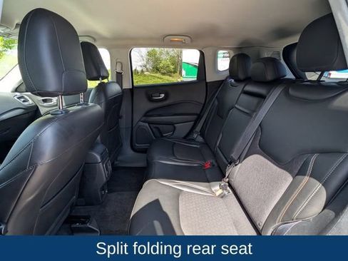 Used 2018 Jeep Compass Latitude AWD/4WD image 22