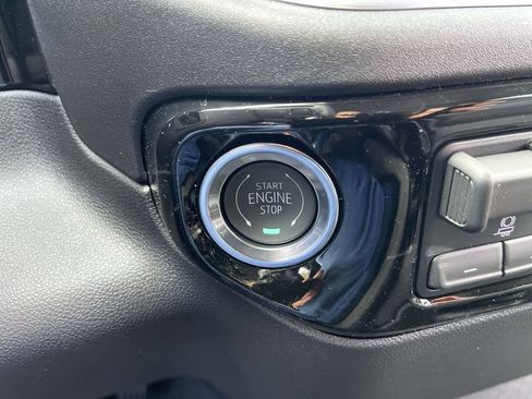 New 2026 GMC Sierra 1500 Elevation AWD/4WD image 17