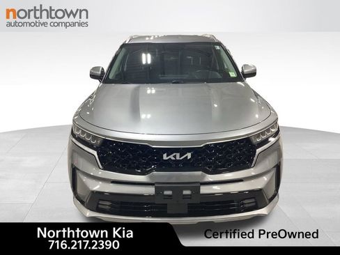 Certified 2023 Kia Sorento EX image 3