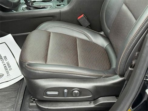 Used 2023 Chevrolet Traverse High Country image 18