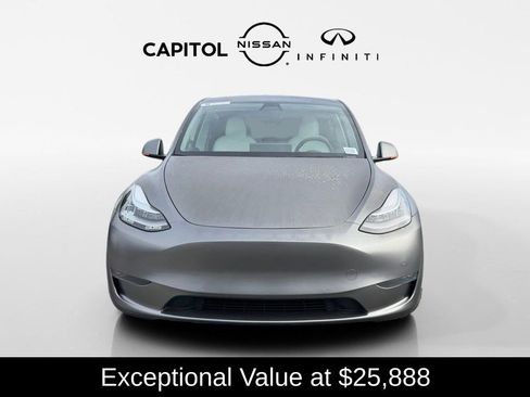 Used 2020 Tesla Model Y Long Range image 2