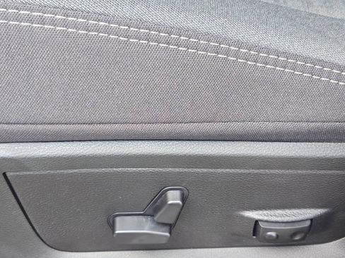 New 2026 RAM 3500 Big Horn AWD/4WD image 22