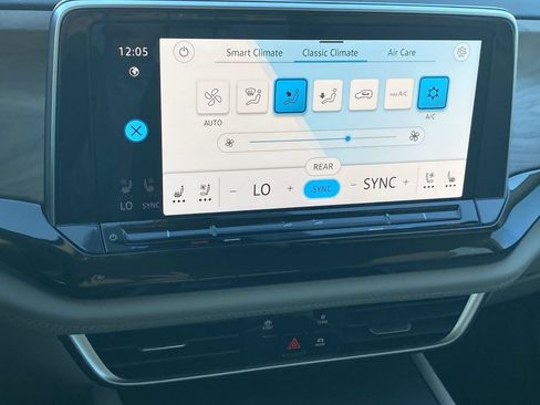 New 2026 Volkswagen Atlas SE FWD image 23