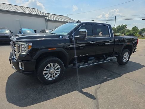 Used 2022 GMC Sierra 3500 Denali AWD/4WD image 9