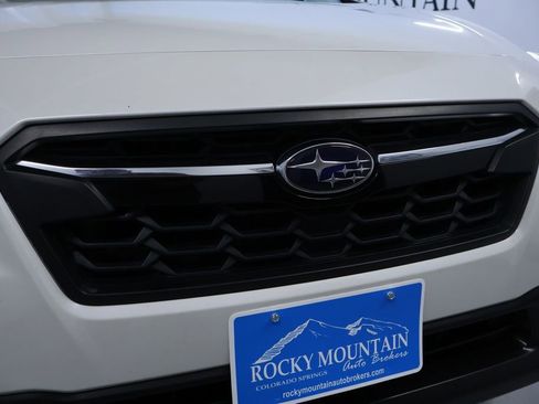 Used 2018 Subaru Crosstrek 2.0i Limited image 9