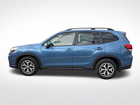 Used 2021 Subaru Forester Premium AWD/4WD image 9