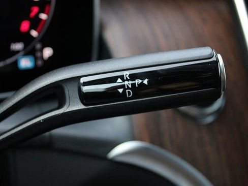 New 2025 Mercedes-Benz GLC 350e 4MATIC image 21