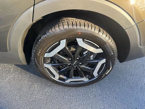 New 2025 Kia Telluride EX image 8