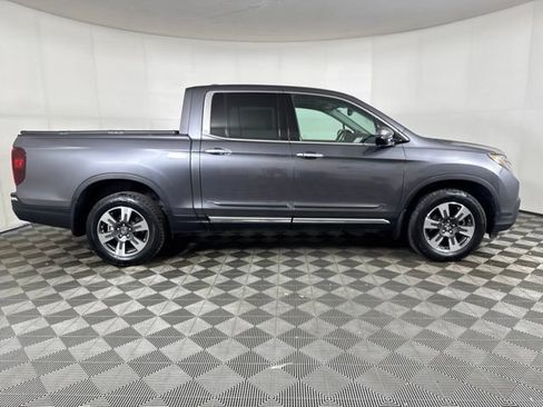 Used 2017 Honda Ridgeline RTL-E image 2