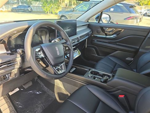 New 2026 Lincoln Corsair Premiere image 14