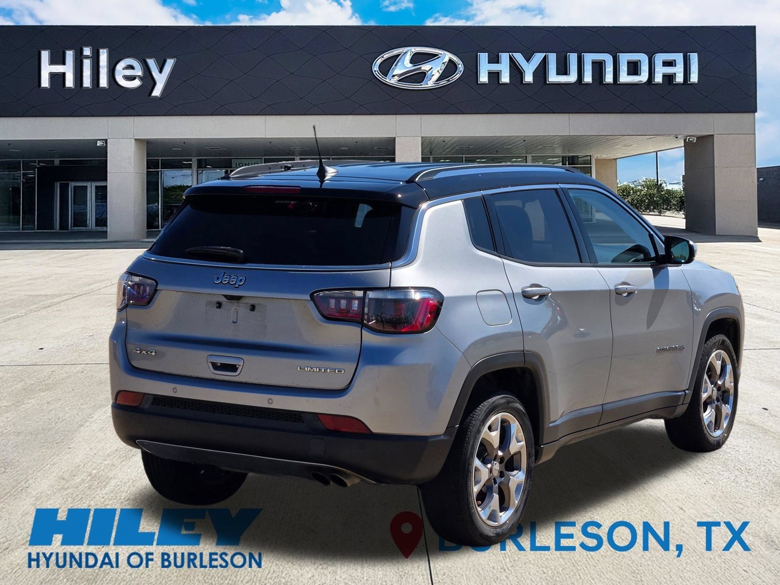 Used 2021 Jeep Compass Limited w/ Elite Interior Group AWD/4WD image 4