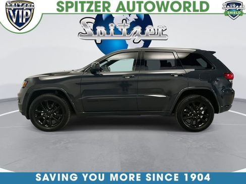 Used 2018 Jeep Grand Cherokee Altitude AWD/4WD image 7