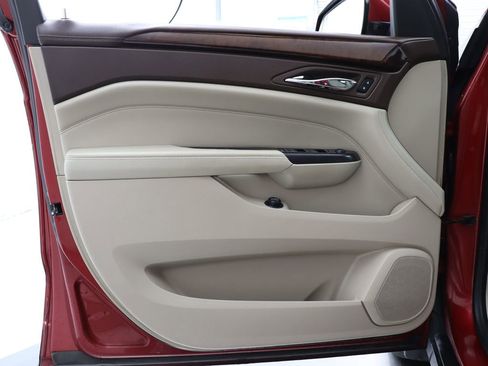 Used 2014 Cadillac SRX Premium image 42