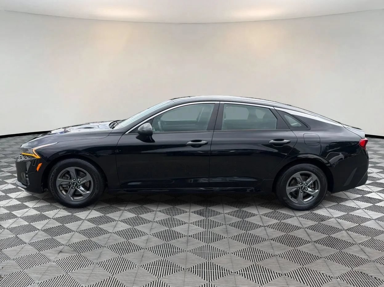 Used 2021 Kia K5 LX FWD image 4