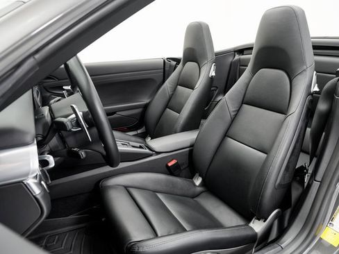 Used 2014 Porsche 911 Carrera image 5