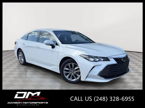 Used 2021 Toyota Avalon XLE FWD image 1
