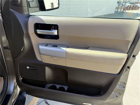 Used 2008 Toyota Sequoia Limited RWD image 21