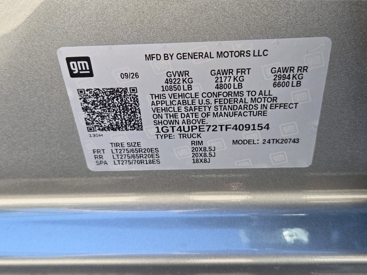 New 2026 GMC Sierra 2500 AT4 w/ AT4 Premium Plus Package AWD/4WD image 28