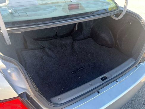 Used 2004 Nissan Sentra S w/ Road Trip Pkg FWD image 12