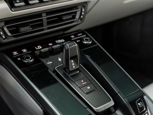 Certified 2022 Porsche 911 Carrera 4S image 30