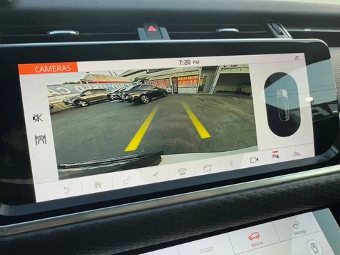 Used 2020 Land Rover Range Rover Velar S AWD/4WD image 25