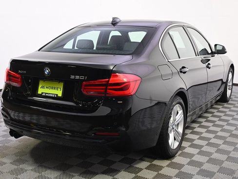 Used 2017 BMW 330i xDrive Sedan AWD/4WD image 6