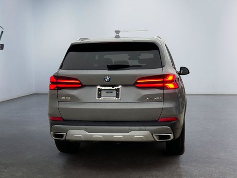 Used 2024 BMW X5 xDrive40i w/ Premium Package AWD/4WD image 4