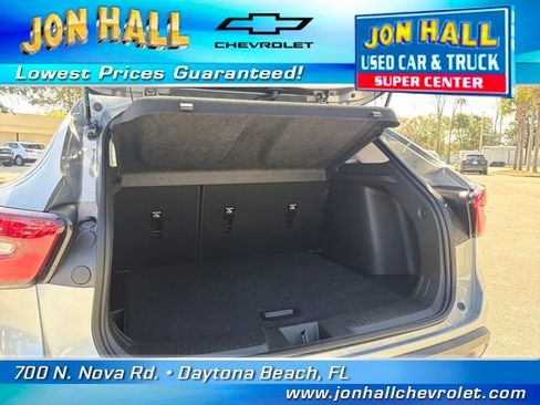 Used 2026 Chevrolet Trax LT w/ Driver Confidence Package image 13