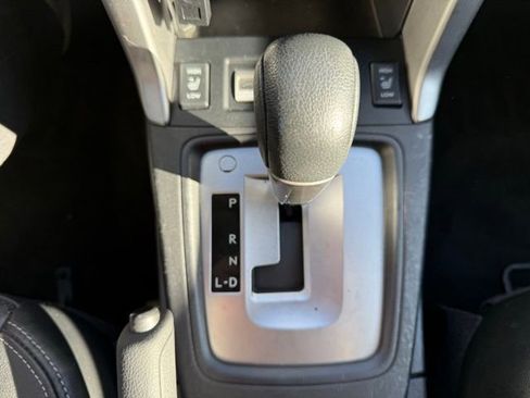 Used 2014 Subaru Forester 2.5i Limited image 16