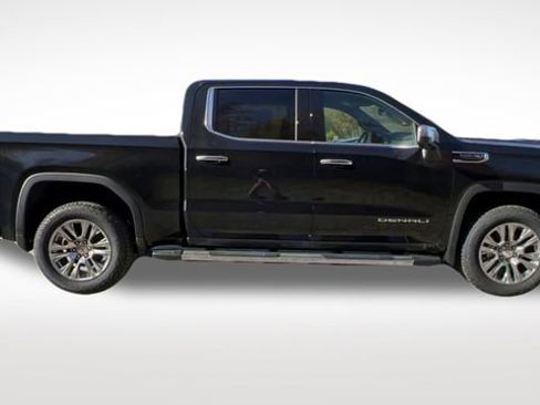 Used 2022 GMC Sierra 1500 Denali image 9