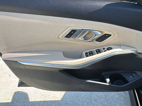 Used 2021 BMW 330i Sedan RWD image 12