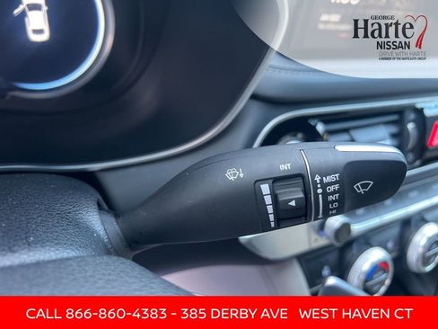 Used 2023 Genesis G70 2.0T image 49