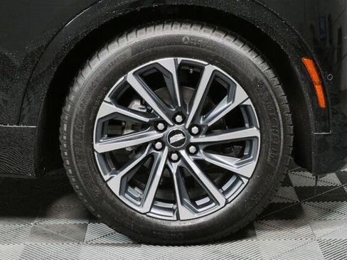 Used 2025 Cadillac Lyriq Sport AWD/4WD image 9