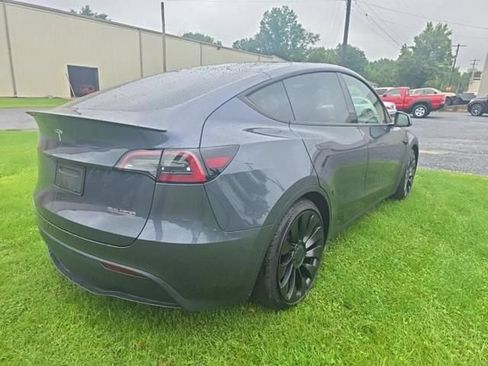 Used 2022 Tesla Model Y Performance AWD/4WD image 5